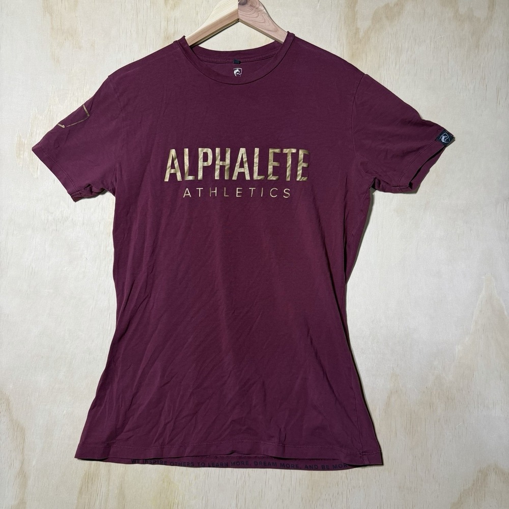 Alphalete Athletics Women's Large Burgundy Gold Logo Graphic Stretch Gym T Shirt